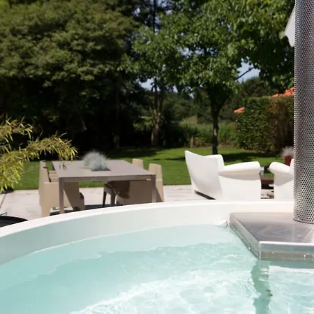 De Koolmees met privé Hottub en Sauna 5-persoons Casa vacanze Lievelde
